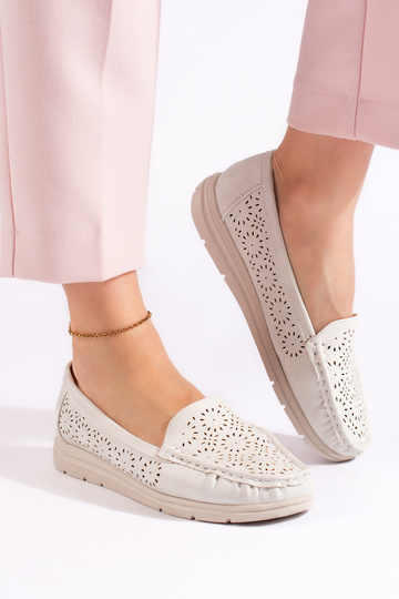 with elements of openwork... 2