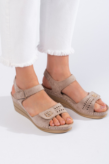 beige of suede sandals 2