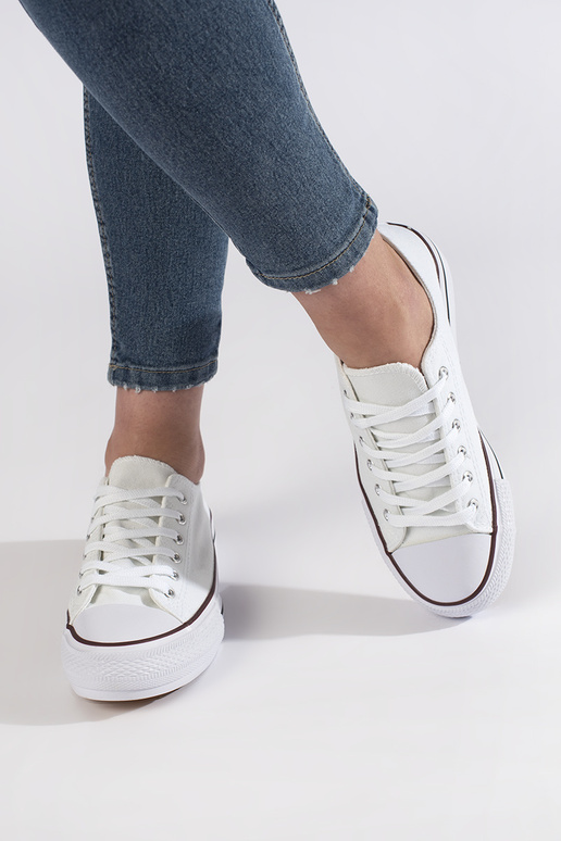 White classic model women's sneakers... White classic model women's sneakers...