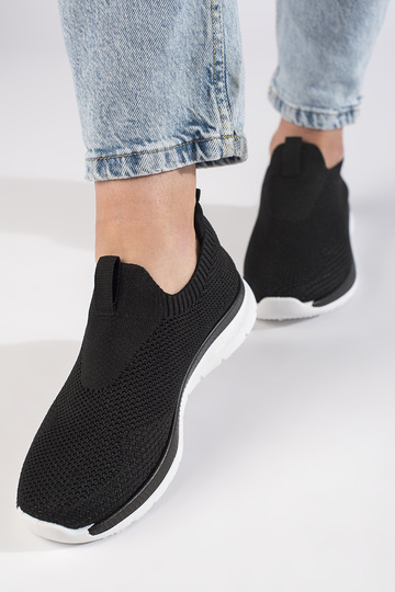 Wsuwane buty sportowe czarne 2