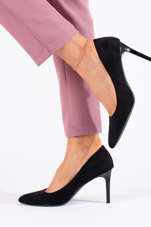 The classic model of suede High heels... The classic model of suede High heels...