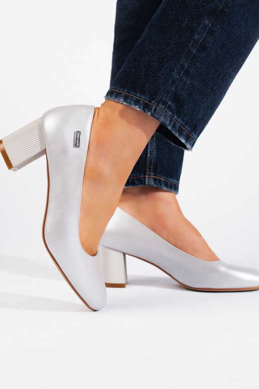 Srebrne czółenka damskie na słupku...