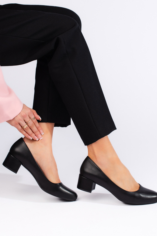 Elegant style black High heels... Elegant style black High heels...