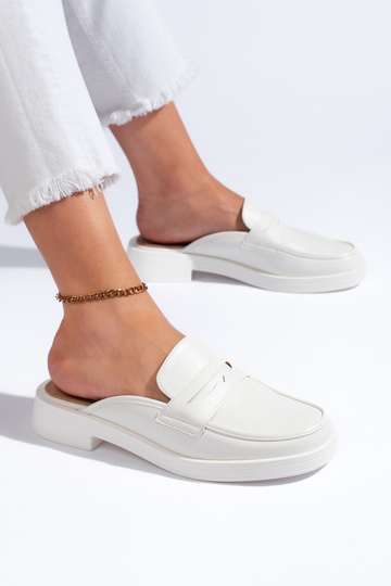 White color Slippers 2