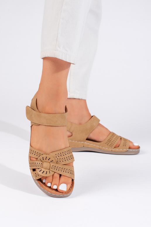 Easy Brown color sandals