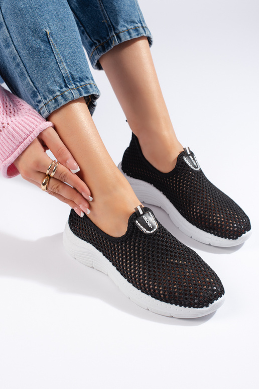 with elements of openwork  black...