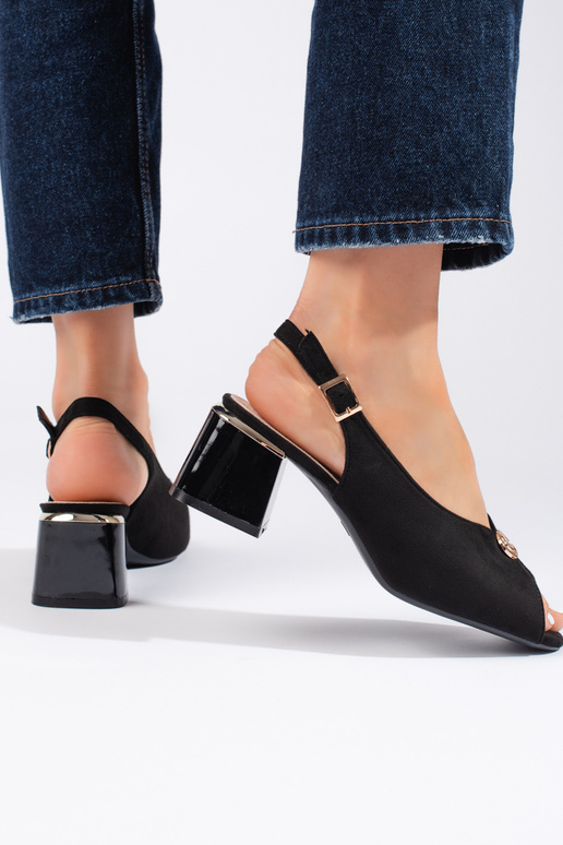 Elegant style of suede sandals  black