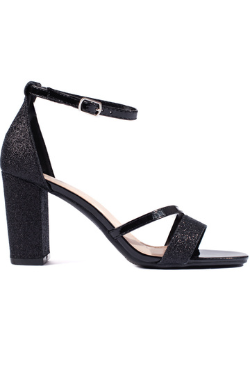 INomens black sandals on...