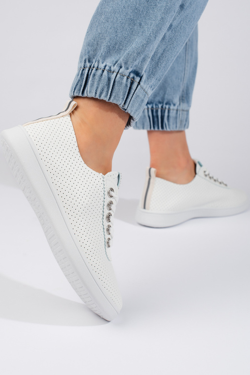 Ażurowe białe trampki damskie Ażurowe białe trampki damskie