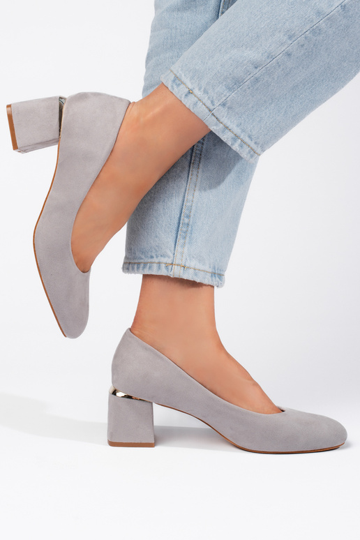 gray of suede High heels