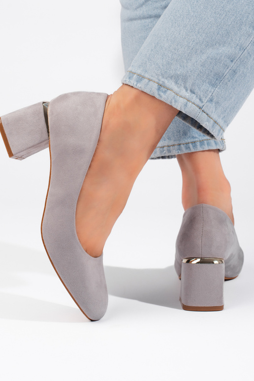 gray of suede High heels