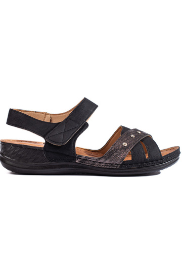 Easy  sandals  with platform