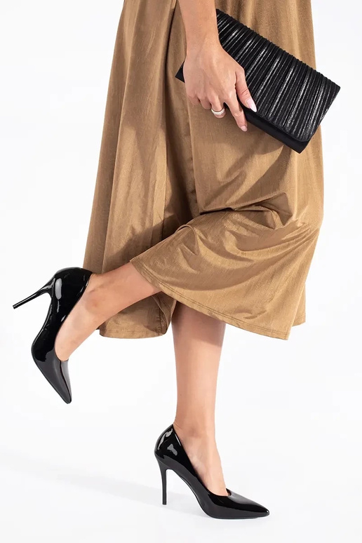 Klasyczne czarne czółenka damskie Klasyczne czarne czółenka damskie