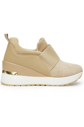 Brązowe zamszowe sneakersy...