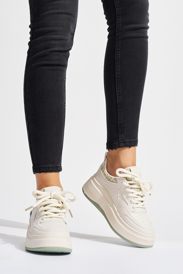 INomens black Sneakers on a... 2