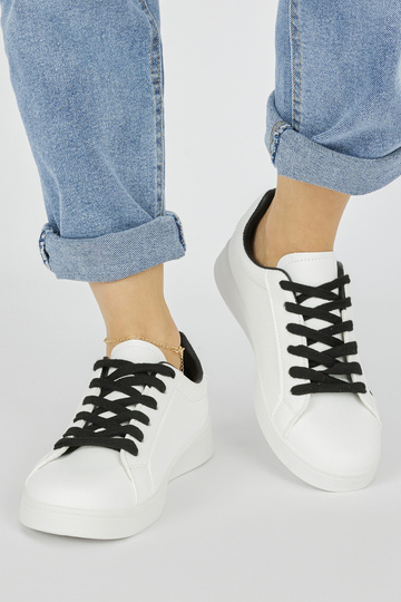 Białe damskie buty sportowe 2