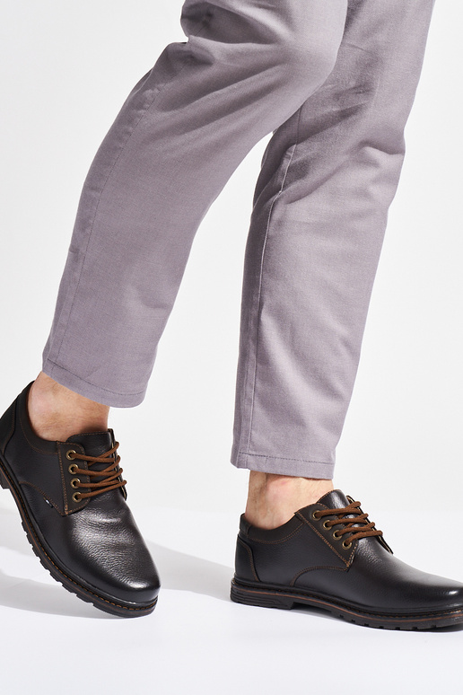 for men BroInn color shoes laced