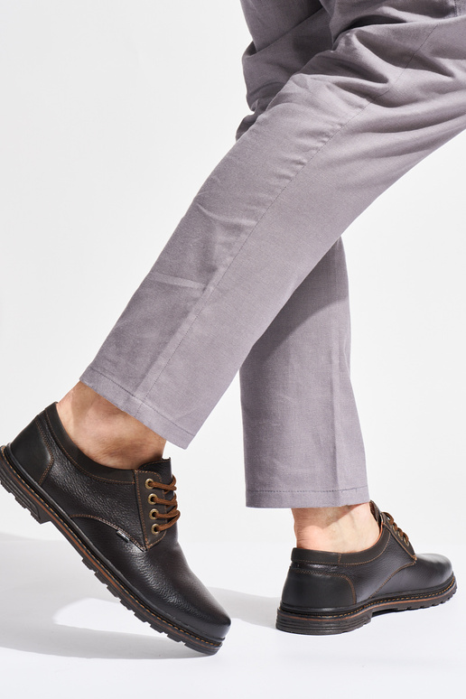 for men BroInn color shoes laced