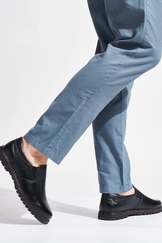 Męskie czarne buty wsuwane