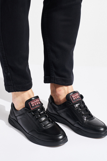 black mens sports shoes tied 2