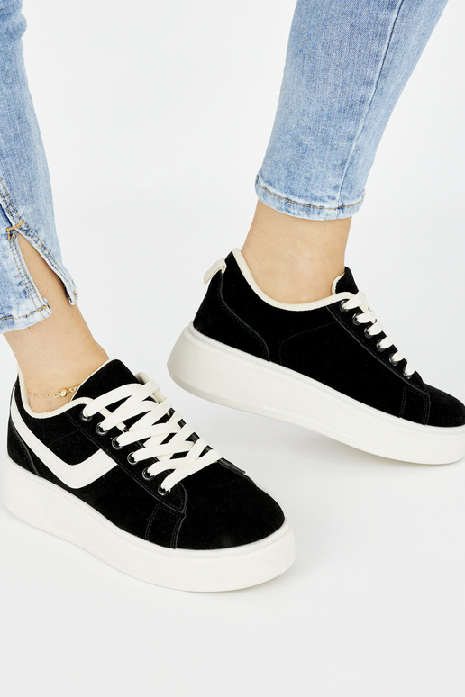 Zamszowe czarne buty damskie na...