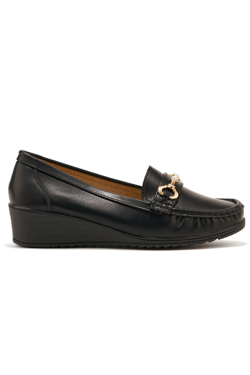 black Inomens INomens moccasins on a...