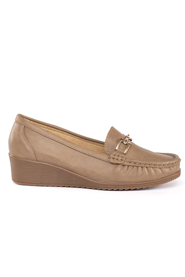 beige INomens moccasins...