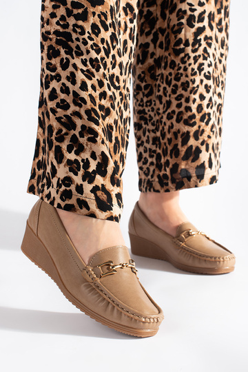 beige INomens moccasins... 2