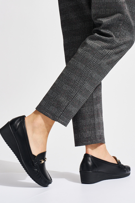 black openInork INomens moccasins on...