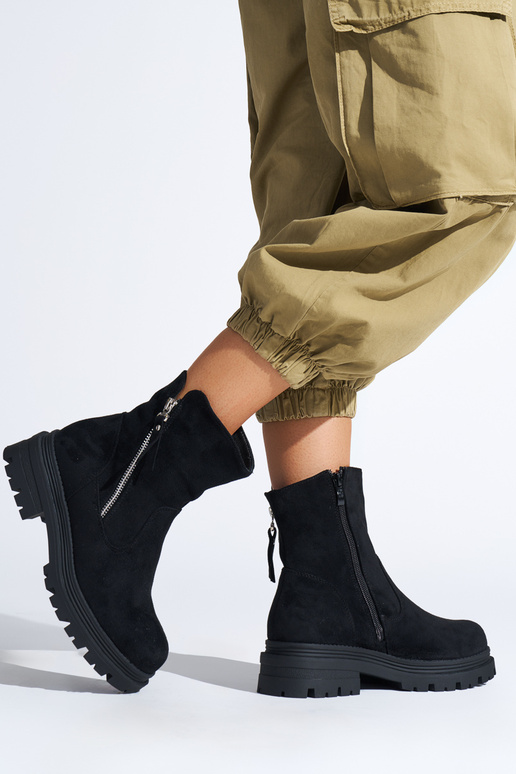 black Inomens boots z ozdobnym zamkiem