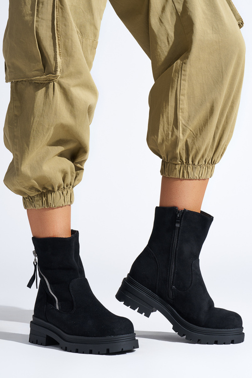 black Inomens boots z ozdobnym zamkiem