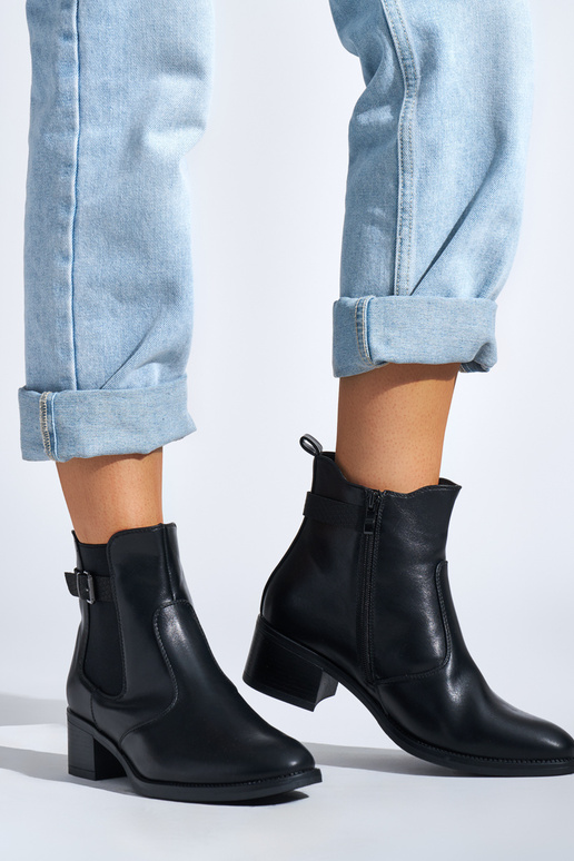 Czarne botki damskie na niskim słupku