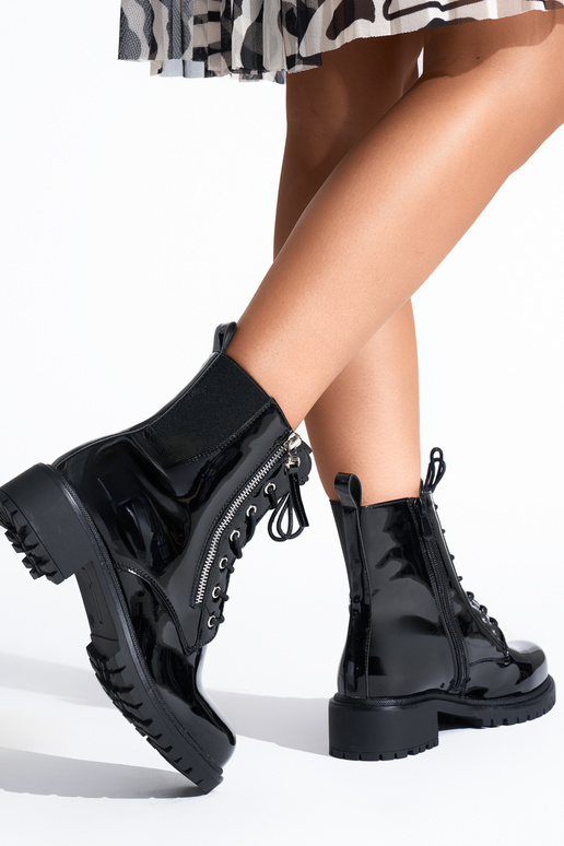 black lacquered Inomens boots black lacquered Inomens boots