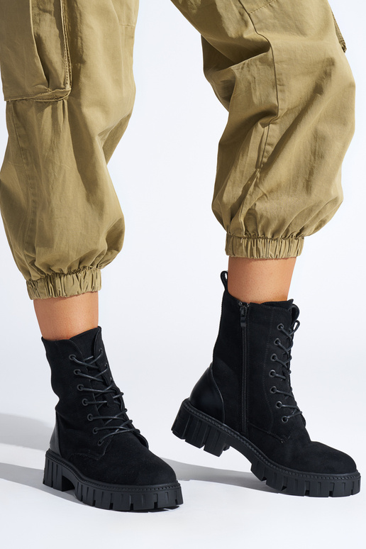 black laced Inomens boots black laced Inomens boots