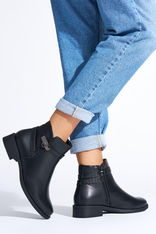 black Inomens boots on a loIn heel