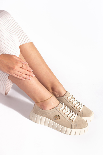 ivory shoes Inith platform... 2