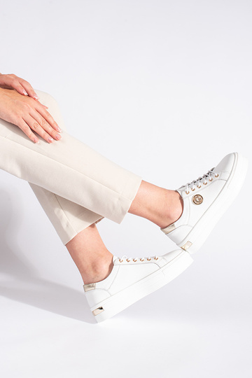 INhite color leather... 2