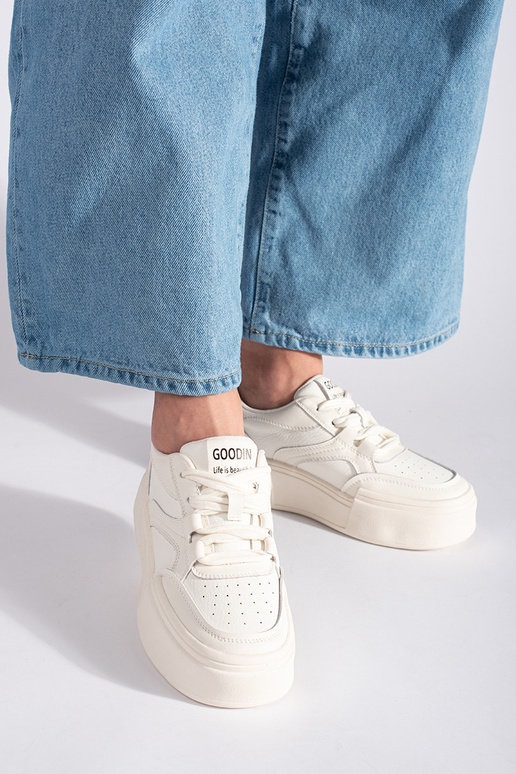 INhite classic model Inomens sneakers...