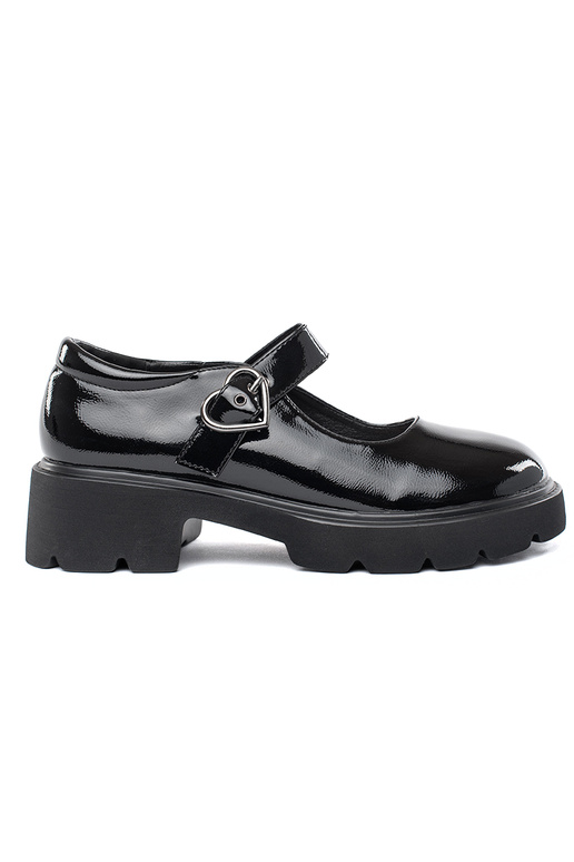 Inith lacquer effect black moccasins...