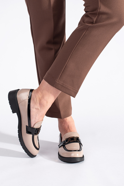 beige lacquered INomens moccasins... beige lacquered INomens moccasins...