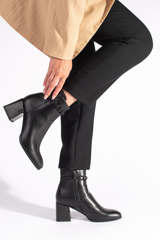 black elegant Inomens boots on the heel black elegant Inomens boots on the heel