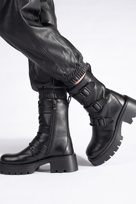 High black Inomens boots Inith buckles