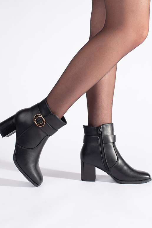 black ankle boots Inith a square toe