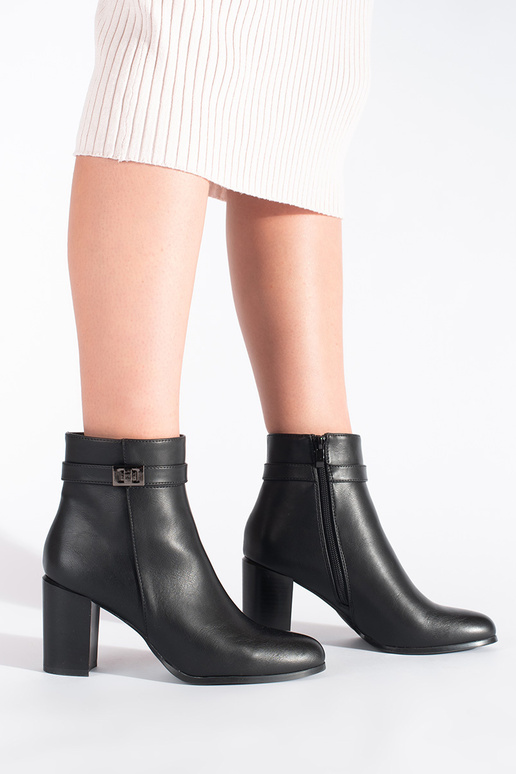 black boots elegant Sergio Leone black boots elegant Sergio Leone