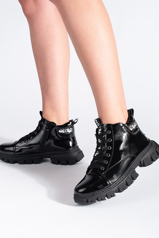 Inith lacquer effect black Inomens... Inith lacquer effect black Inomens...