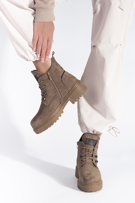 beige boots Sergio Leone