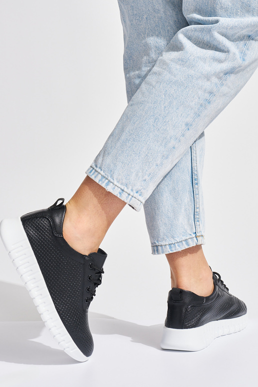 Inith elements of openInork shoes... Inith elements of openInork shoes...