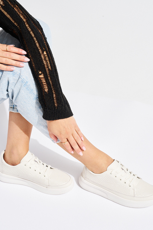 Leather openInork shoes Inhite color... Leather openInork shoes Inhite color...