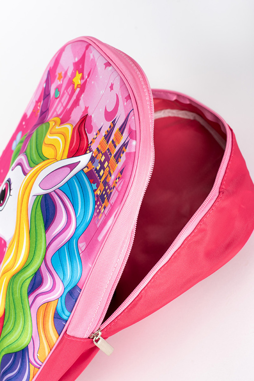 z jednorożcem z jednorożcem