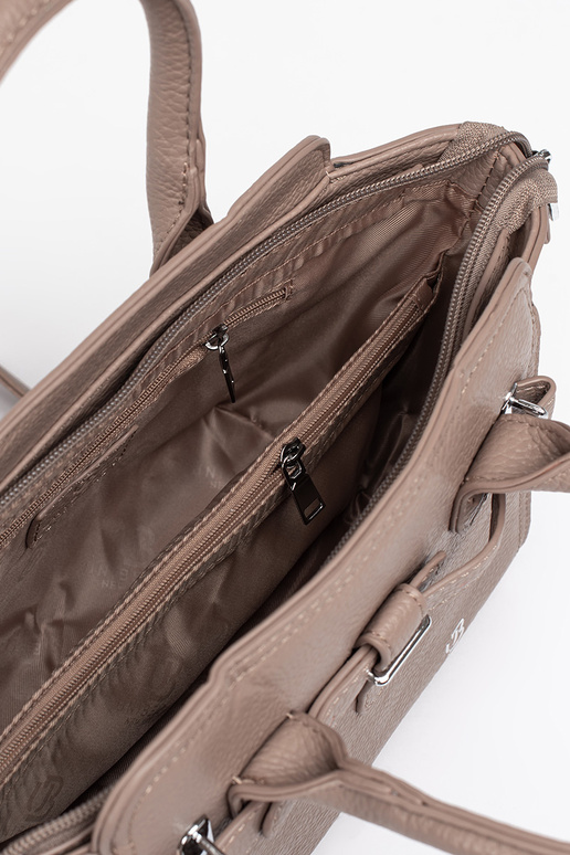 Beżowa torebka damska ze srebrnymi...